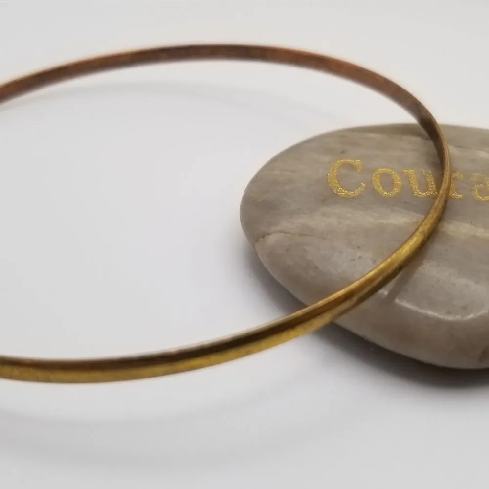 Gold tone bracelet bangle🤩 slider. B713